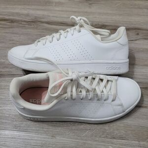 Adidas Women's Advantage Base Sneakers Size 8